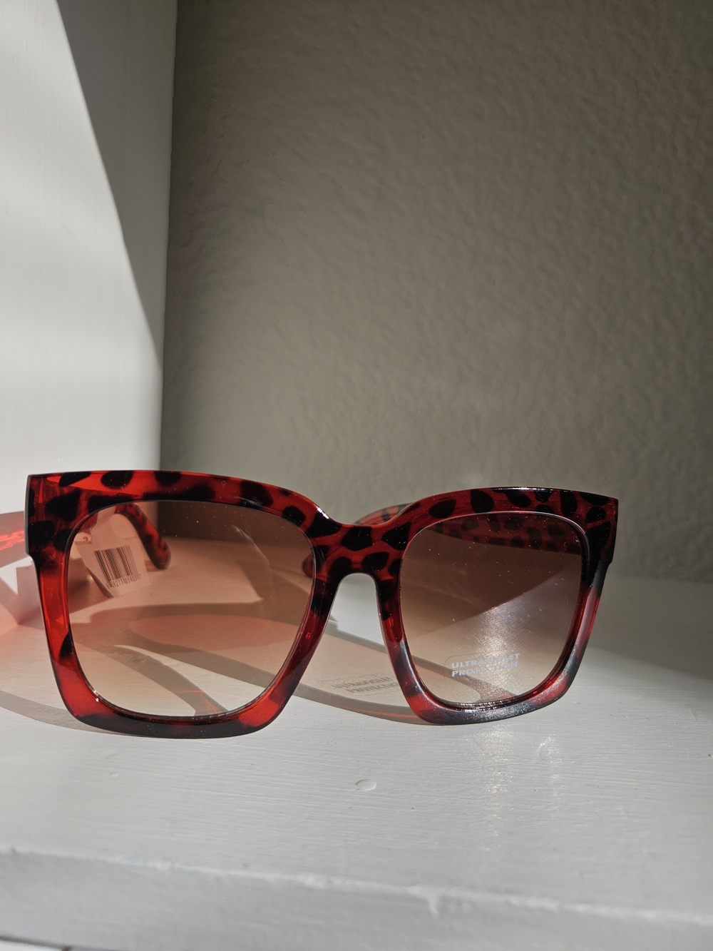 Tortoiseshell Square Sunglasses - Women